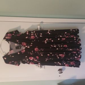 NWT Torrid Black/Floral Dress Size 3 polyester/ spandex
